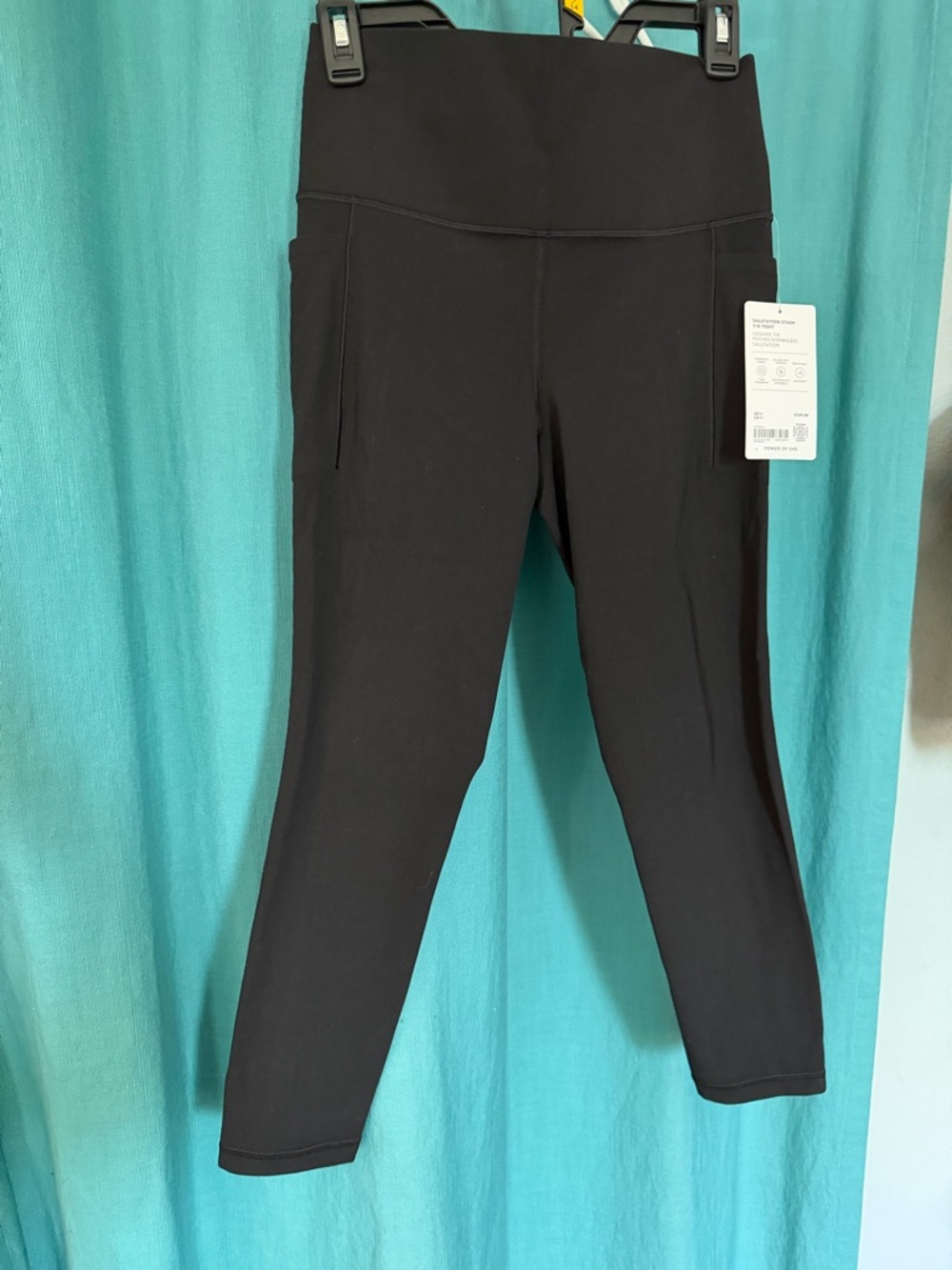 NWT Athleta stash pocket black leggings size M